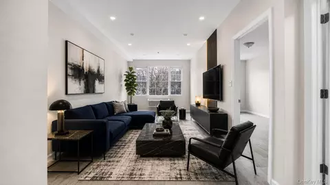 508 Van Nest, New York, NY 10460