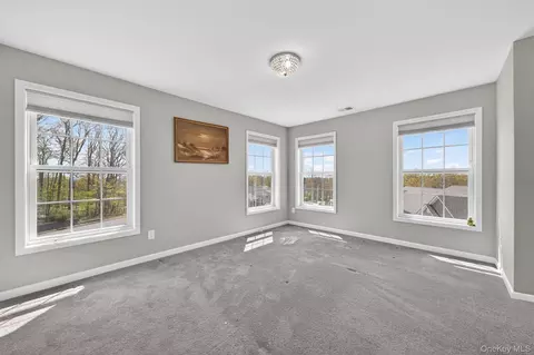Bedroom - 35 Pinto Rd E, Middletown, NY 10941 photo 2 of 3