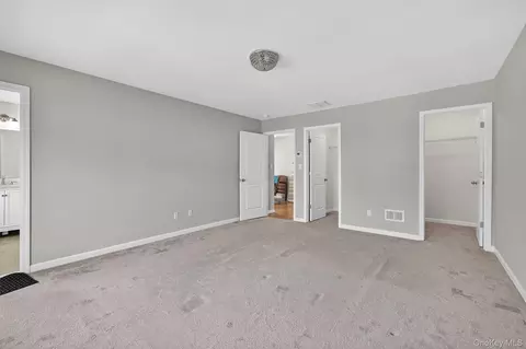 Bedroom - 35 Pinto Rd E, Middletown, NY 10941 photo 3 of 3