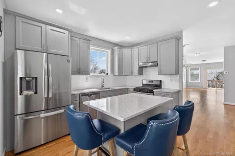 Kitchen - 35 Pinto Rd E, Middletown, NY 10941 photo 4 of 5
