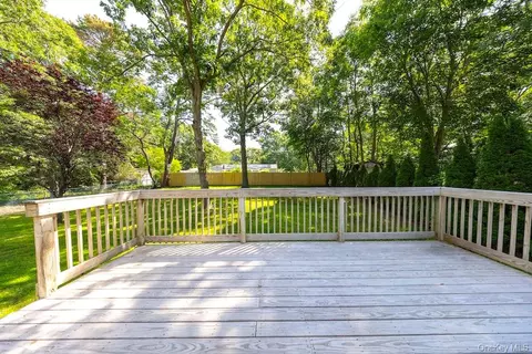 Exterior - 18 Easterly Rd, Hampton Bays, NY 11946 photo 11 of 16