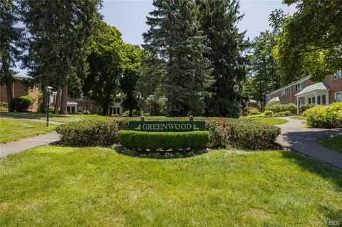 590 Bedford Rd #3, Mount Pleasant, NY 10570