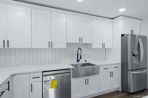 Kitchen - 83 Smith Rd, La Grange, NY 12603 photo 2 of 4