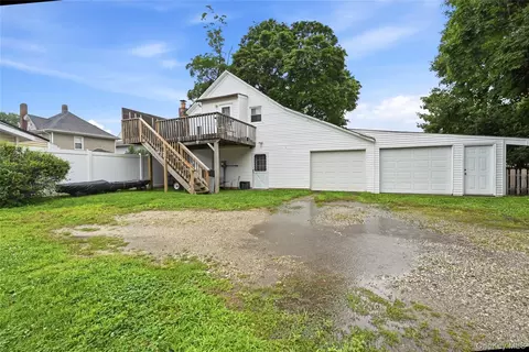 Exterior - 68 Jayne Ave, Patchogue, NY 11772 photo 2 of 4