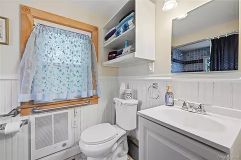 Bath - 68 Jayne Ave, Patchogue, NY 11772 photo 1 of 4
