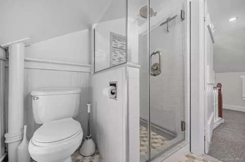Bath - 2 Kemble Ave, Philipstown, NY 10516 photo 1 of 2