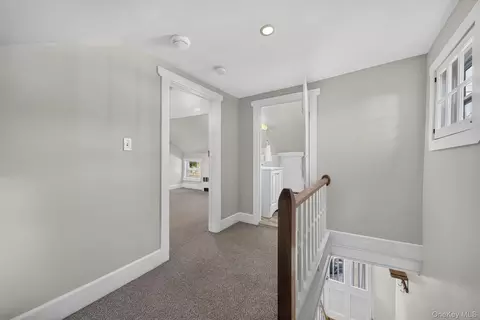 Entry Way - 2 Kemble Ave, Philipstown, NY 10516 photo 3 of 3