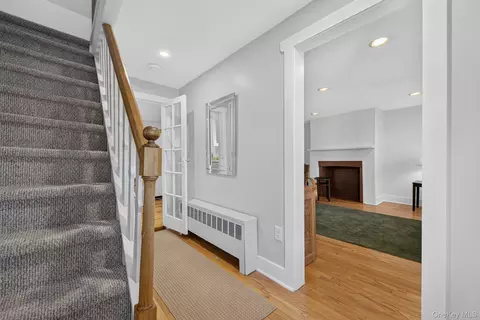 Entry Way - 2 Kemble Ave, Philipstown, NY 10516 photo 1 of 3