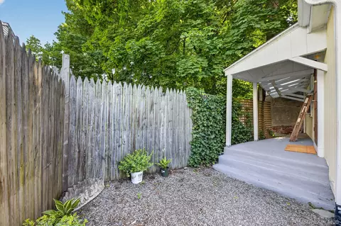 Exterior - 2 Kemble Ave, Philipstown, NY 10516 photo 4 of 5