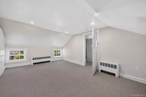 Bedroom - 2 Kemble Ave, Philipstown, NY 10516 photo 4 of 4