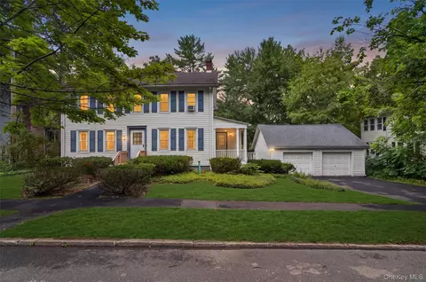 41 Elting Ave, New Paltz, NY 12561