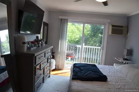 Bedroom - 17 Broadway #2F, Harrison, NY 10528 photo 1 of 1