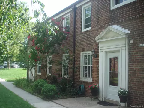 147-47 Charter #22 B, Jamaica, NY 11435