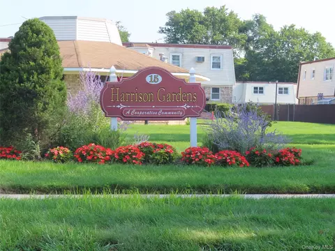 15 Harrison Ave #70 H, Amityville, NY 11701