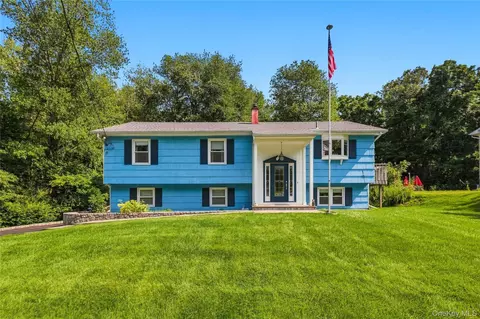 15 Hood Pl, Cortlandt, NY 10567