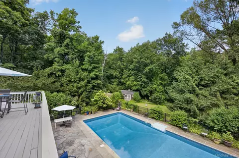 Exterior - 541 E Mountain Rd N, Philipstown, NY 10516 photo 4 of 11