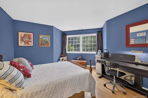 Bedroom - 541 E Mountain Rd N, Philipstown, NY 10516 photo 3 of 4