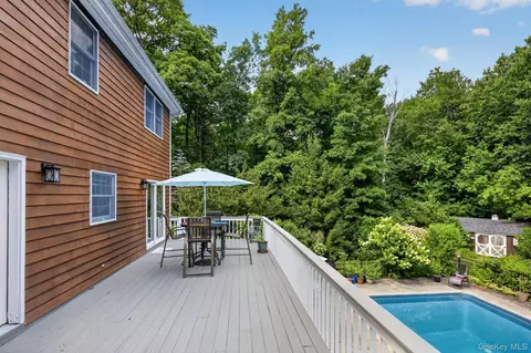 Exterior - 541 E Mountain Rd N, Philipstown, NY 10516 photo 8 of 11