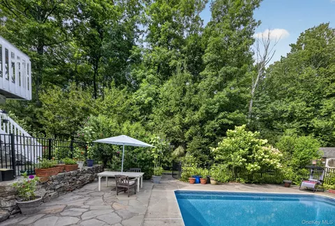 Exterior - 541 E Mountain Rd N, Philipstown, NY 10516 photo 9 of 11