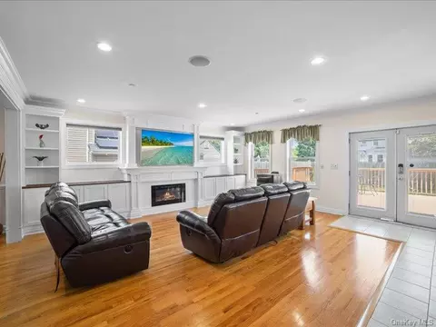 Living - 283 Harrison Ave, Harrison, NY 10528 photo 4 of 4