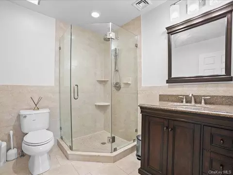 Bath - 283 Harrison Ave, Harrison, NY 10528 photo 2 of 3