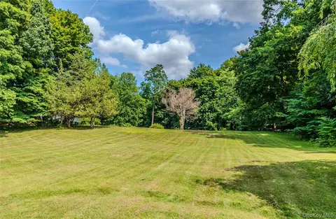 Exterior - 250 Old St Rte 32, Cornwall, NY 10930 photo 7 of 12