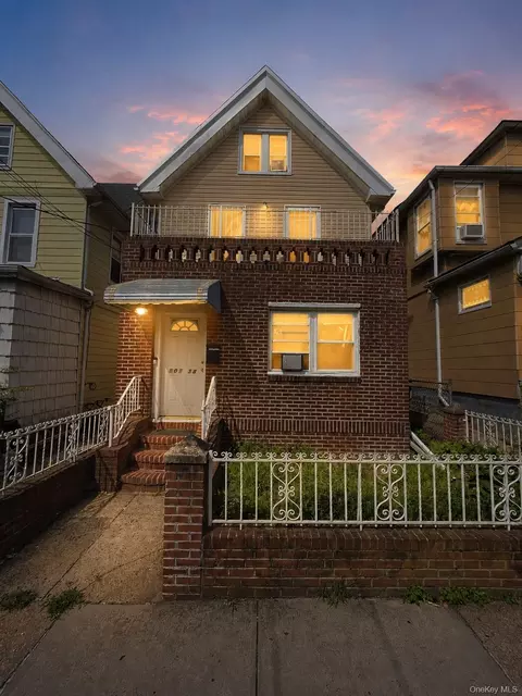 10138 131st St, South Richmond Hill, NY 11419