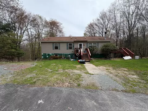 210 Labaugh Rd, Hurleyville, NY 12747