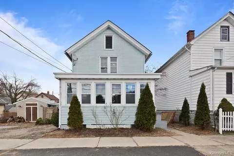 38 Cosgrove Ave, West Haverstraw, NY 10993