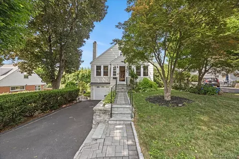 179 Serrano Ave, Mount Pleasant, NY 10532