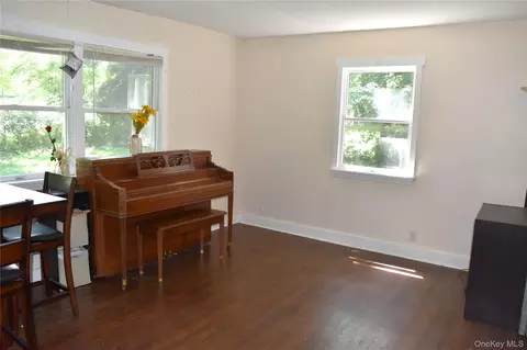 Living - 14 Perry Rd, Cornwall, NY 12518 photo 3 of 4