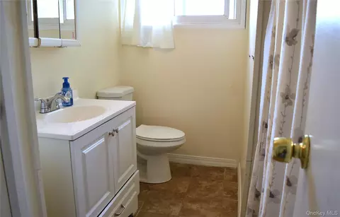 Bath - 14 Perry Rd, Cornwall, NY 12518 photo 2 of 2