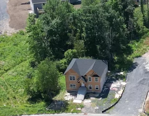 39 Southfield Fls, Monroe, NY 10950