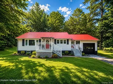 2 Bonnie Brae Ln, Olive, NY 12481