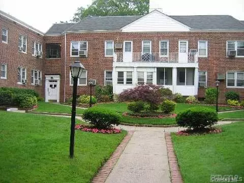 1385 Broadway #A33, Hewlett, NY 11557
