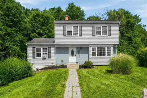 102 Capital Dr, Washingtonville, NY 10992