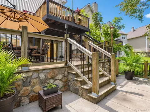 Exterior - 182 Benefield Blvd, Peekskill, NY 10566 photo 5 of 6
