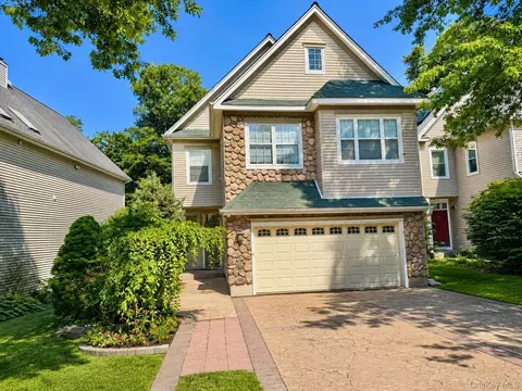 182 Benefield Blvd, Peekskill, NY 10566