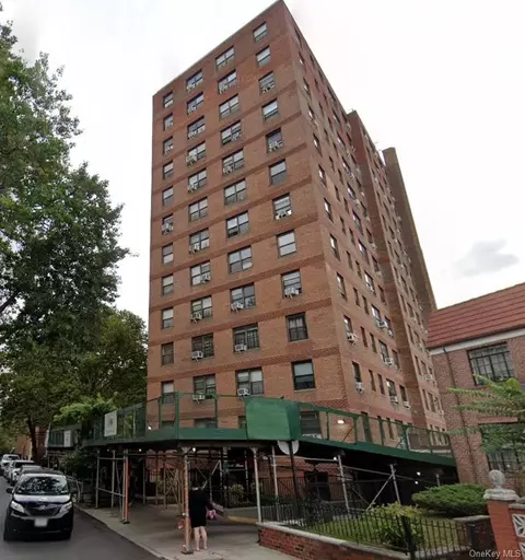 64-34 102nd St #11X, Rego Park, NY 11374