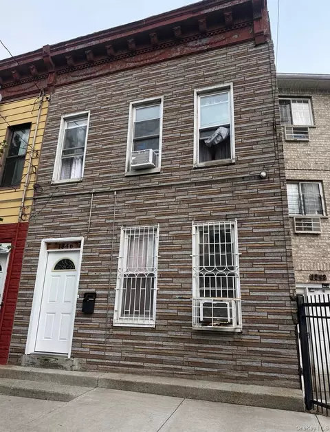 1846 Unionport Rd, New York, NY 10462