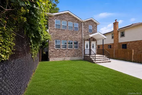 178-41 146th Ter, Jamaica, NY 11434