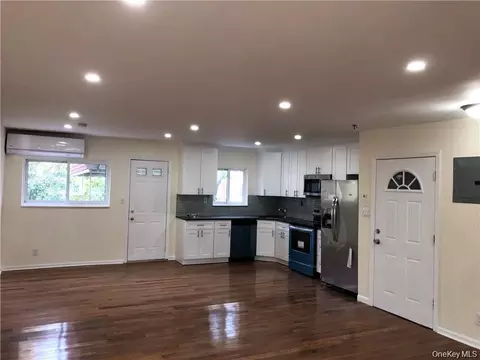 409 S 3rd Ave, Mount Vernon, NY 10550
