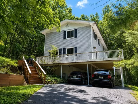 130 Call Hollow Rd, Pomona, NY 10970