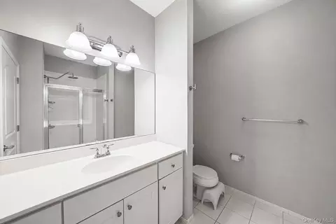 Bath - 93 Millie Ct, Patchogue, NY 11772 photo 3 of 3
