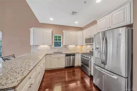Kitchen - 93 Millie Ct, Patchogue, NY 11772 photo 1 of 1