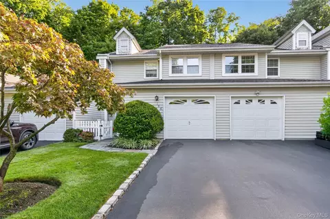 106 Spring Rd, Huntington, NY 11743