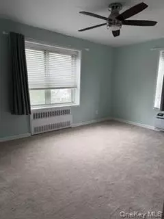 47-27 Little Neck Pkwy Little Neck Pkwy #3G, New York, NY 11362