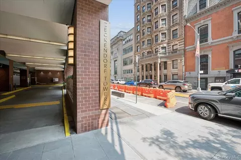 1 Irving Pl #U16E, New York, NY 10003