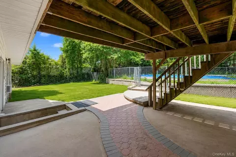 Exterior - 71 Barton Ave, Patchogue, NY 11772 photo 2 of 5