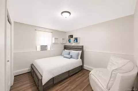 Bedroom - 71 Barton Ave, Patchogue, NY 11772 photo 9 of 10